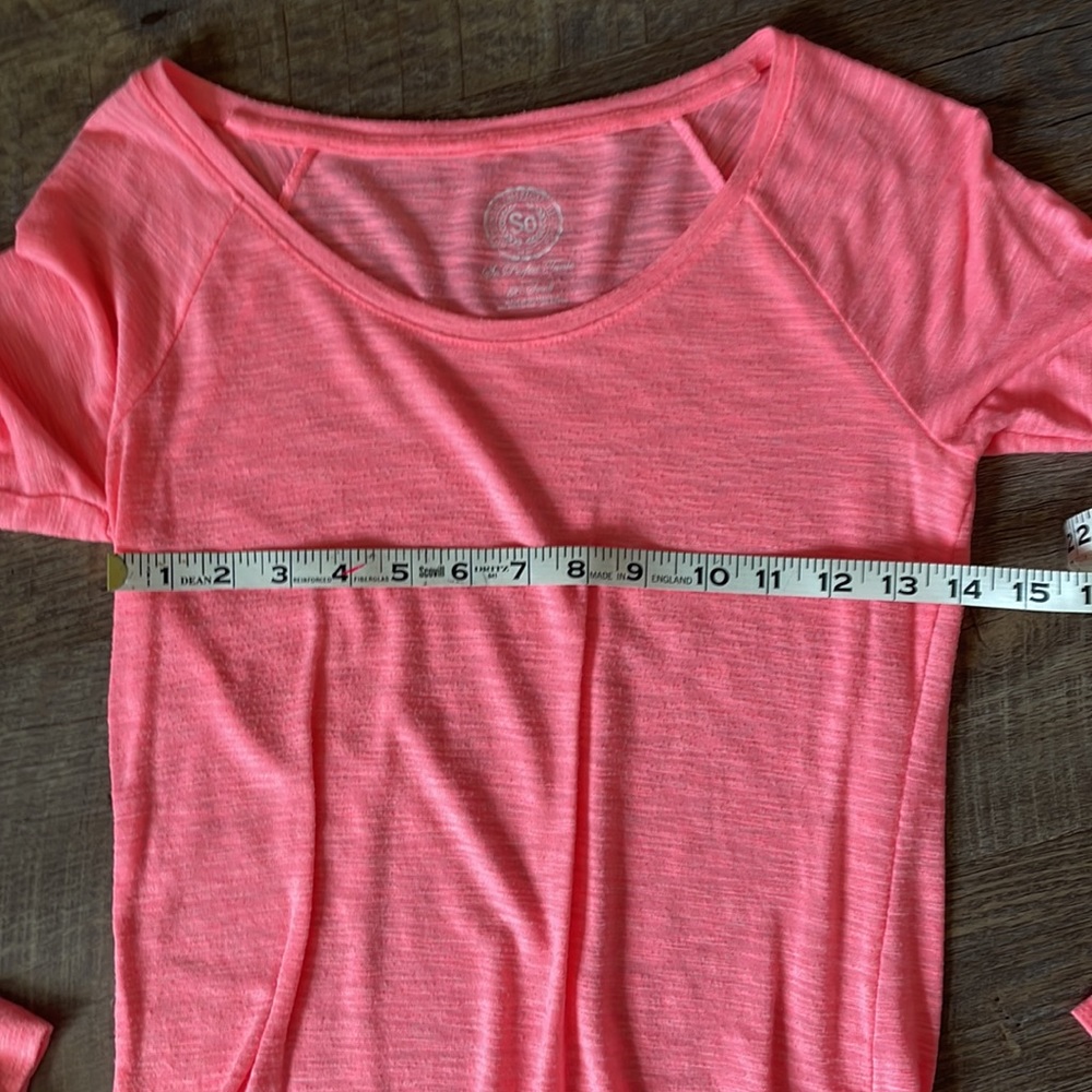SO Brand 💕 Size Small Longsleeve tee :) HOT PINK!